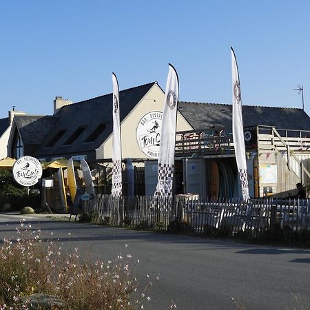 Les Volets Bleus Bed & Breakfast Saint-Guenole Exterior photo